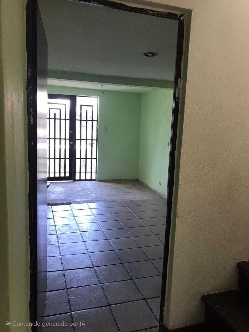 18 de 24: 2da planta - Recámara secundaria 2 con balcón