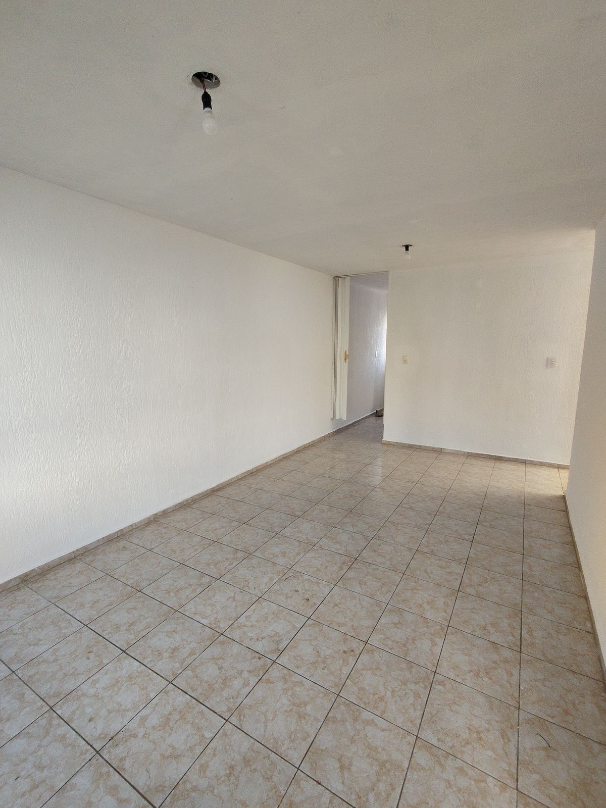 3 de 11: https://www.easybroker.com/agent/properties/casa-de-una-plan