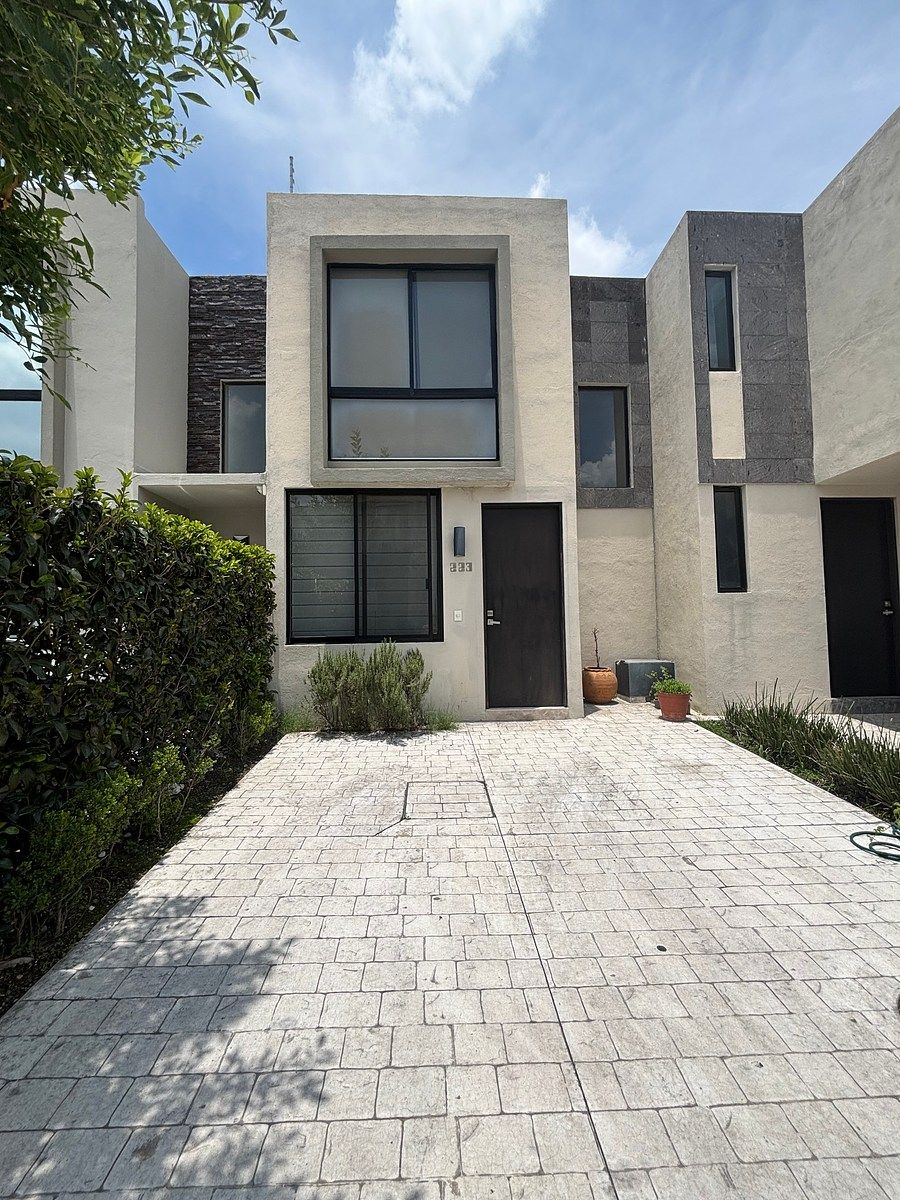 🏡 Linda Casa Mobiliada para Alugar – $12500 com Manutenção Incluída, foto 1 de 32