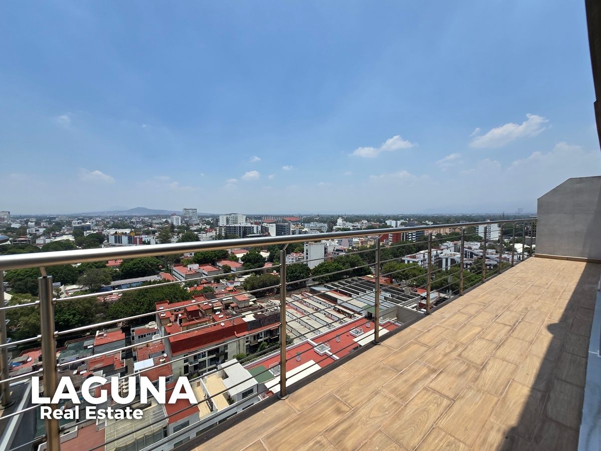 17 of 23: Terraza con Vista a Av División del norte
