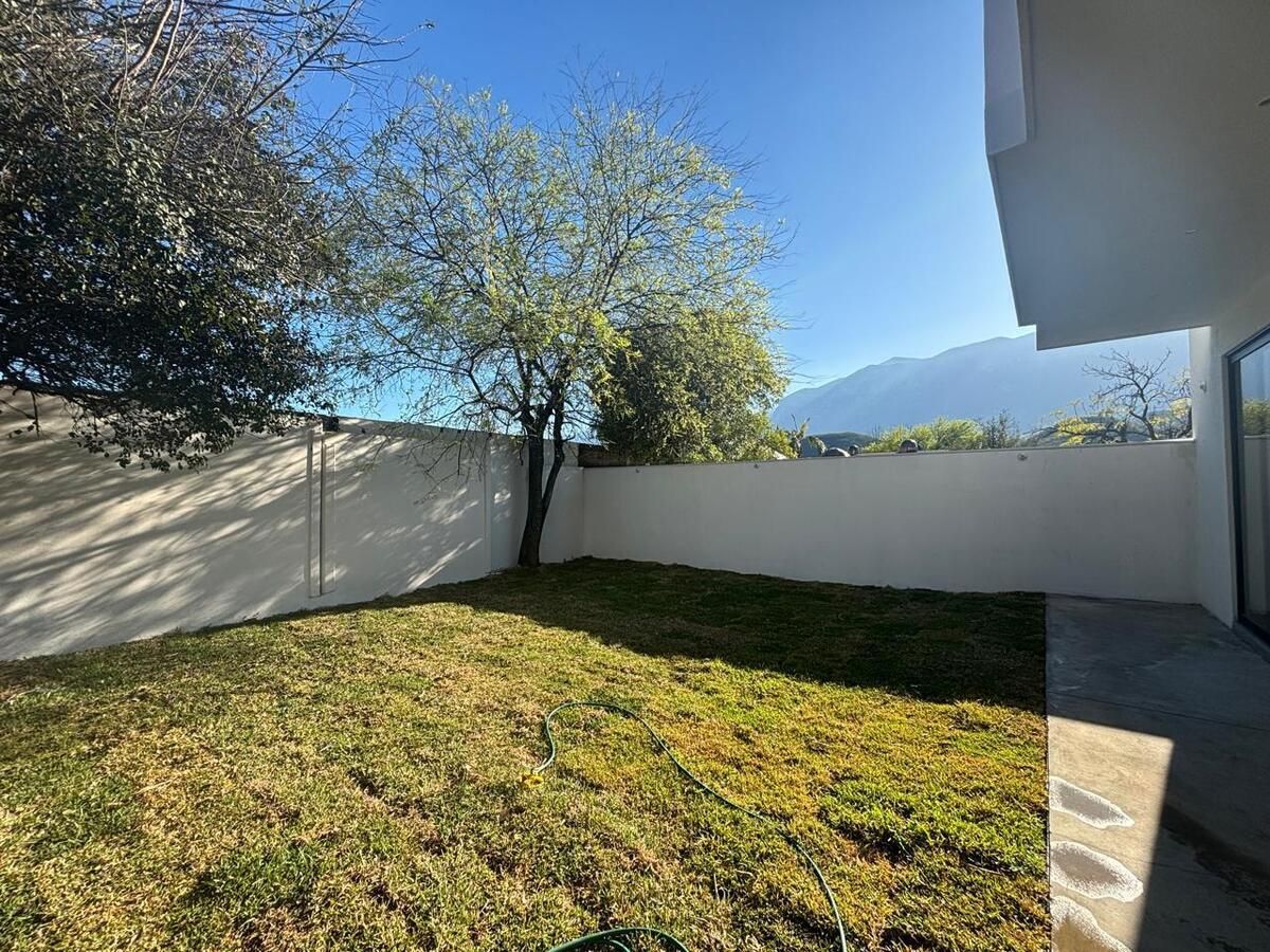 12 de 12: Jardín de 100 m2