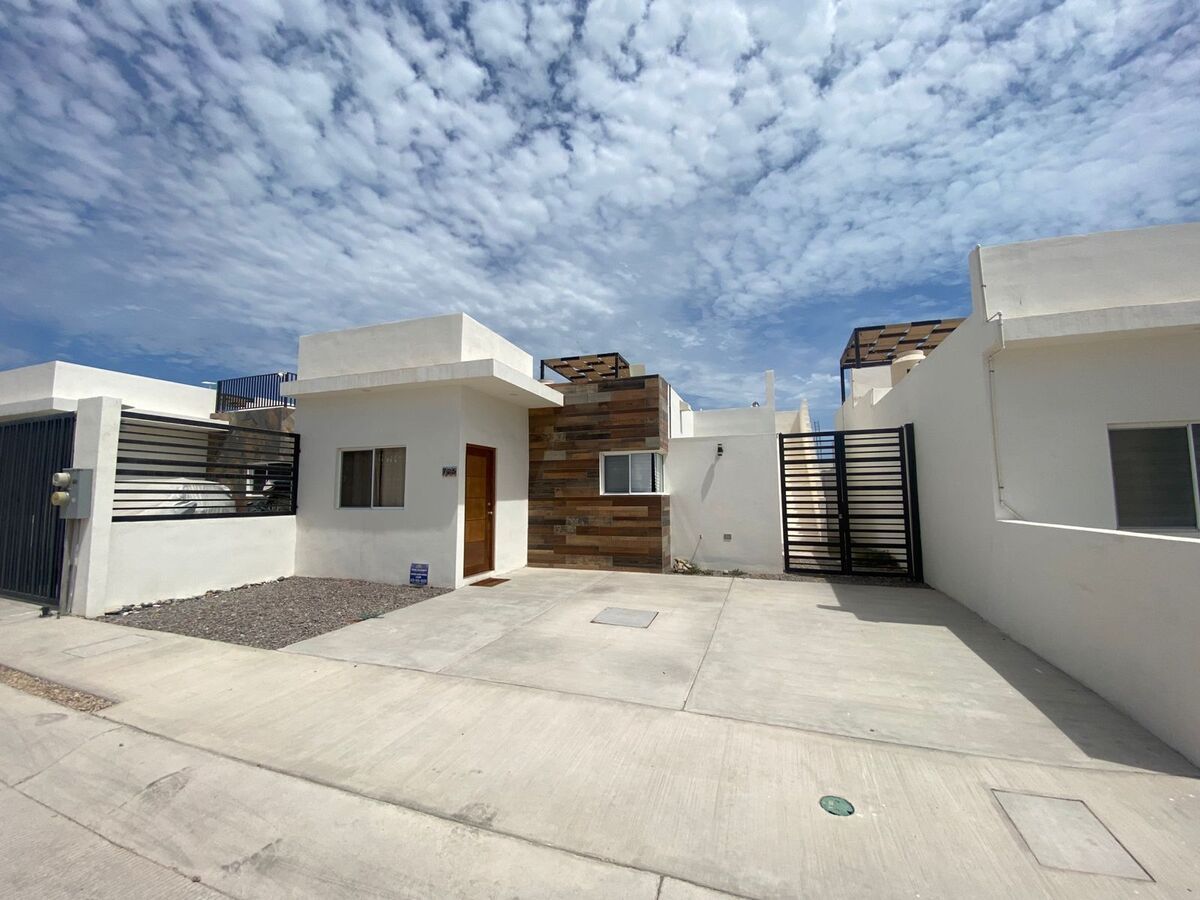 1 de 14: Front of the house