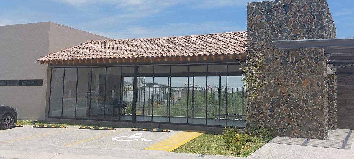 21 de 32