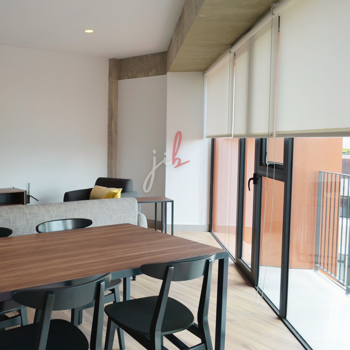 5 de 16: Estancia con terraza