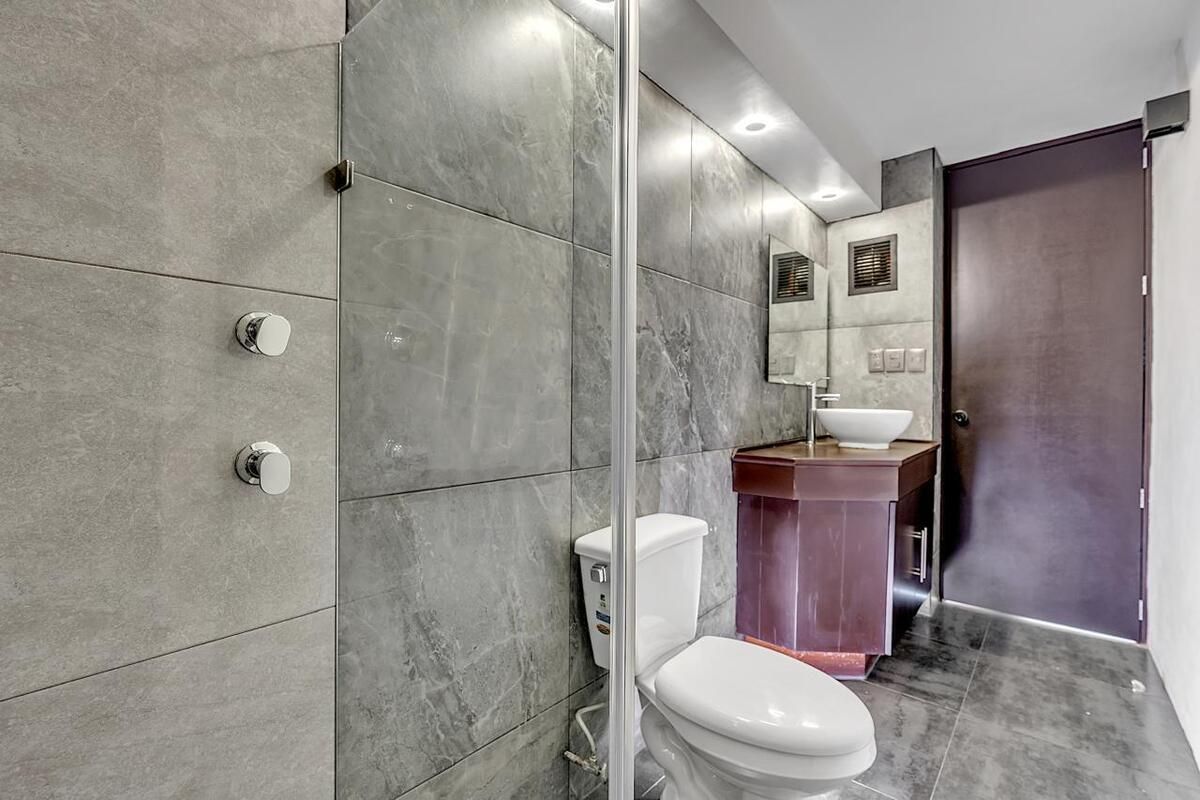 34 de 41: Baño recámara 4 PB