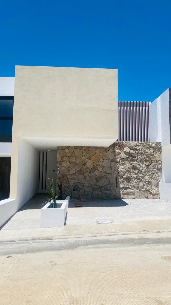 Casa en venta en Fracc Lomalta, Tres Marías, Morelia