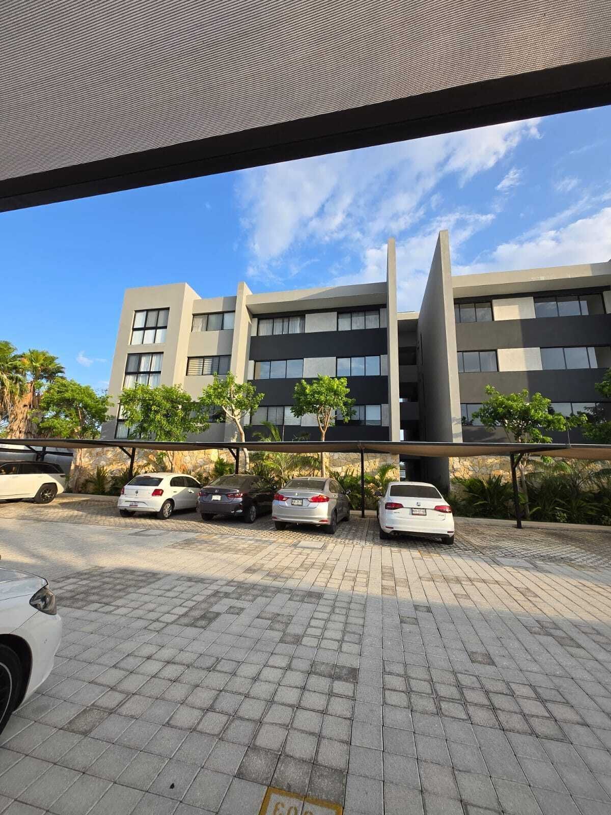 Venta Departamento Nuevo en Temozon Norte, Merida