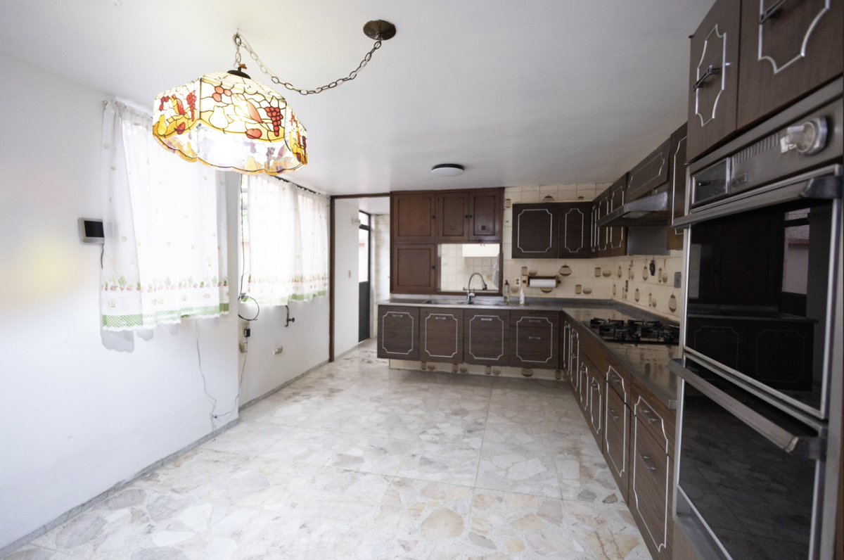 3 of 10: Cocina