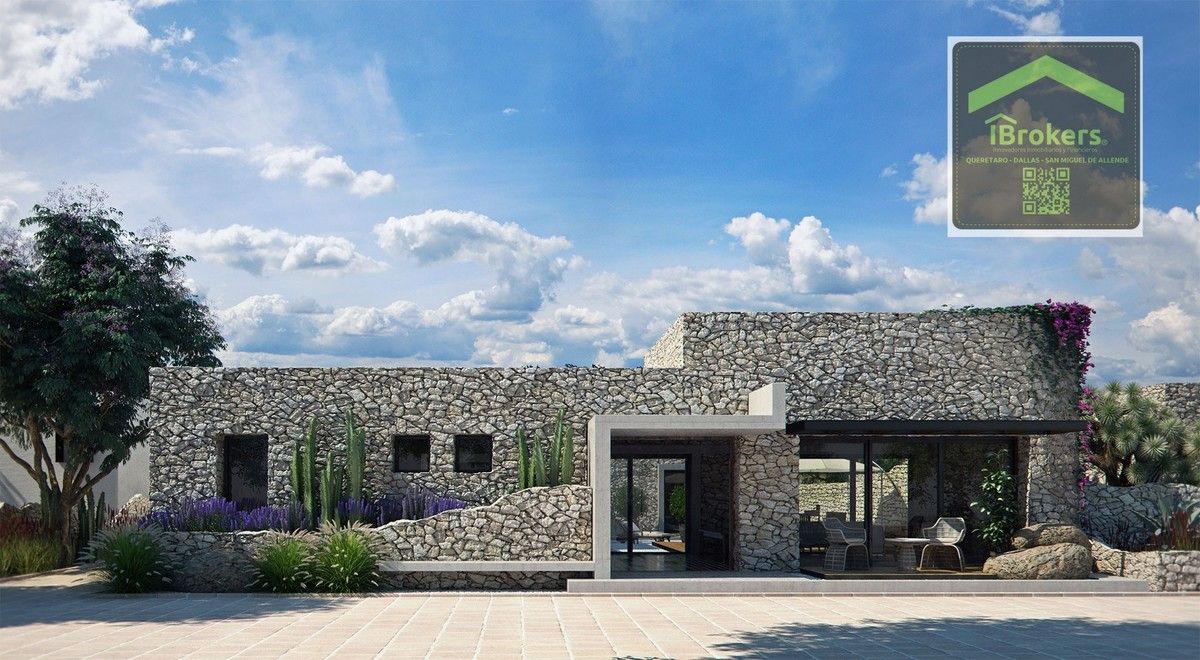 1 de 35: FACHADA PRINCIPAL