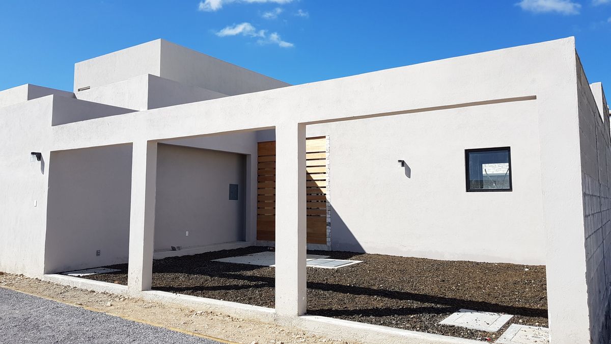 28 de 35: COCHERA POSTERIOR  PARA 3 AUTOS 