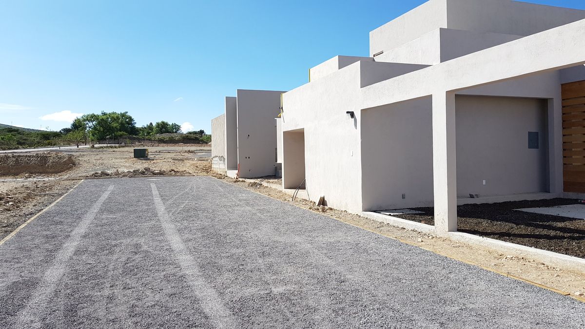 29 de 35: ACCESO POSTERIOR