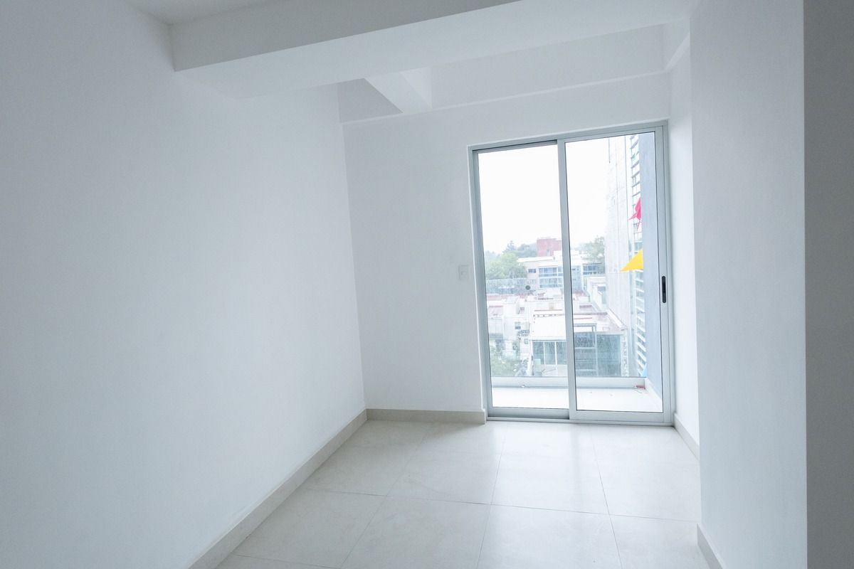 6 of 10: Cuarto 1