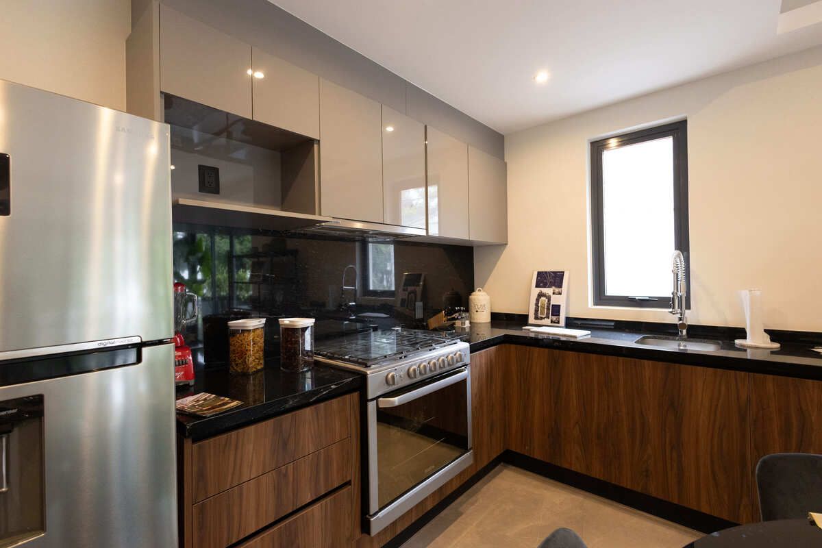 4 of 13: Cocina
