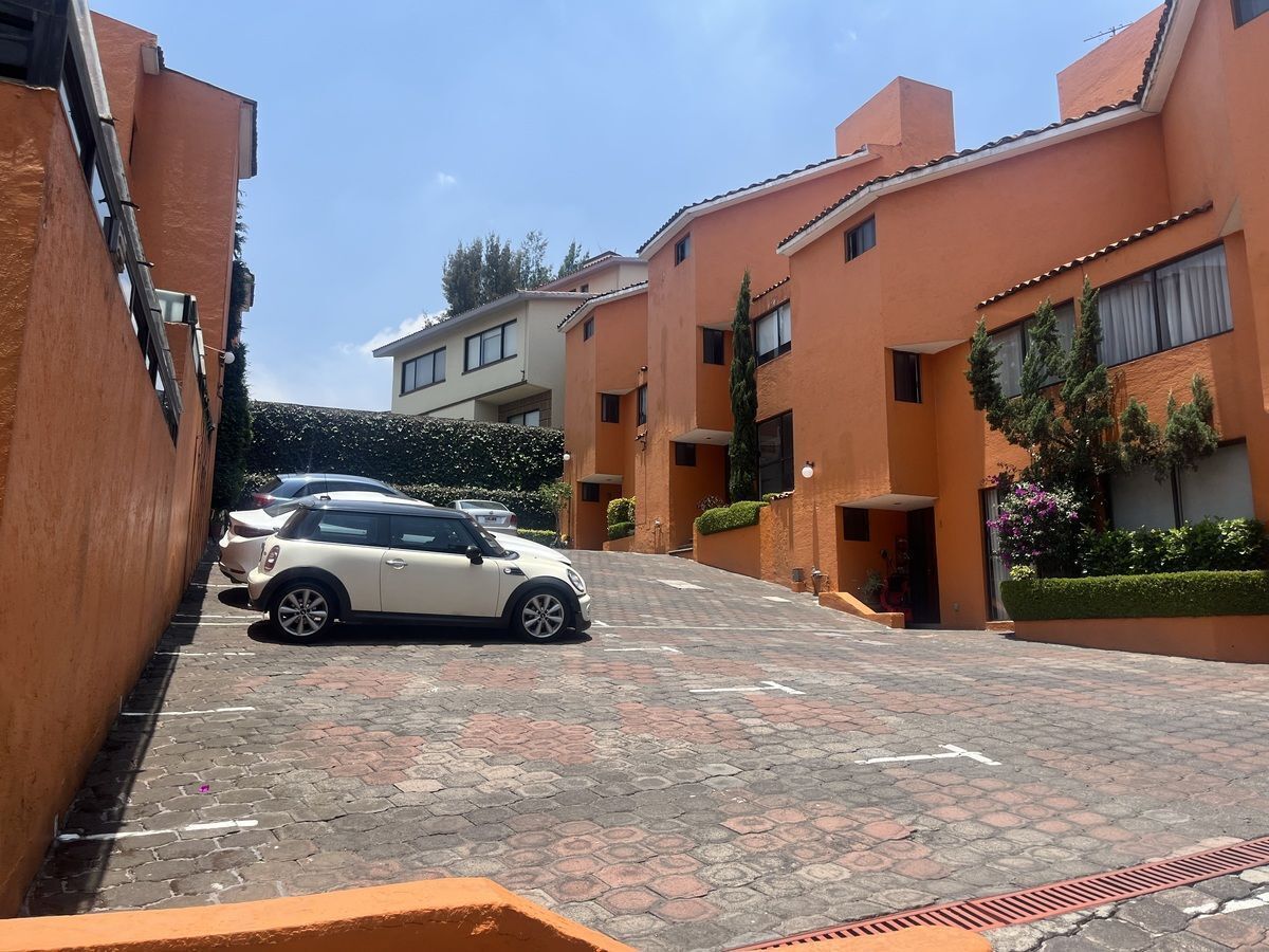 Casa en Venta en 5a. Cerrada De Castorena con 3 Recámaras, 3 Baños y 133 Metros Cuadrados Casa en Venta en 5a. Cerrada De Castorena con 3 Recámaras, 3 Baños y 133 Metros Cuadrados