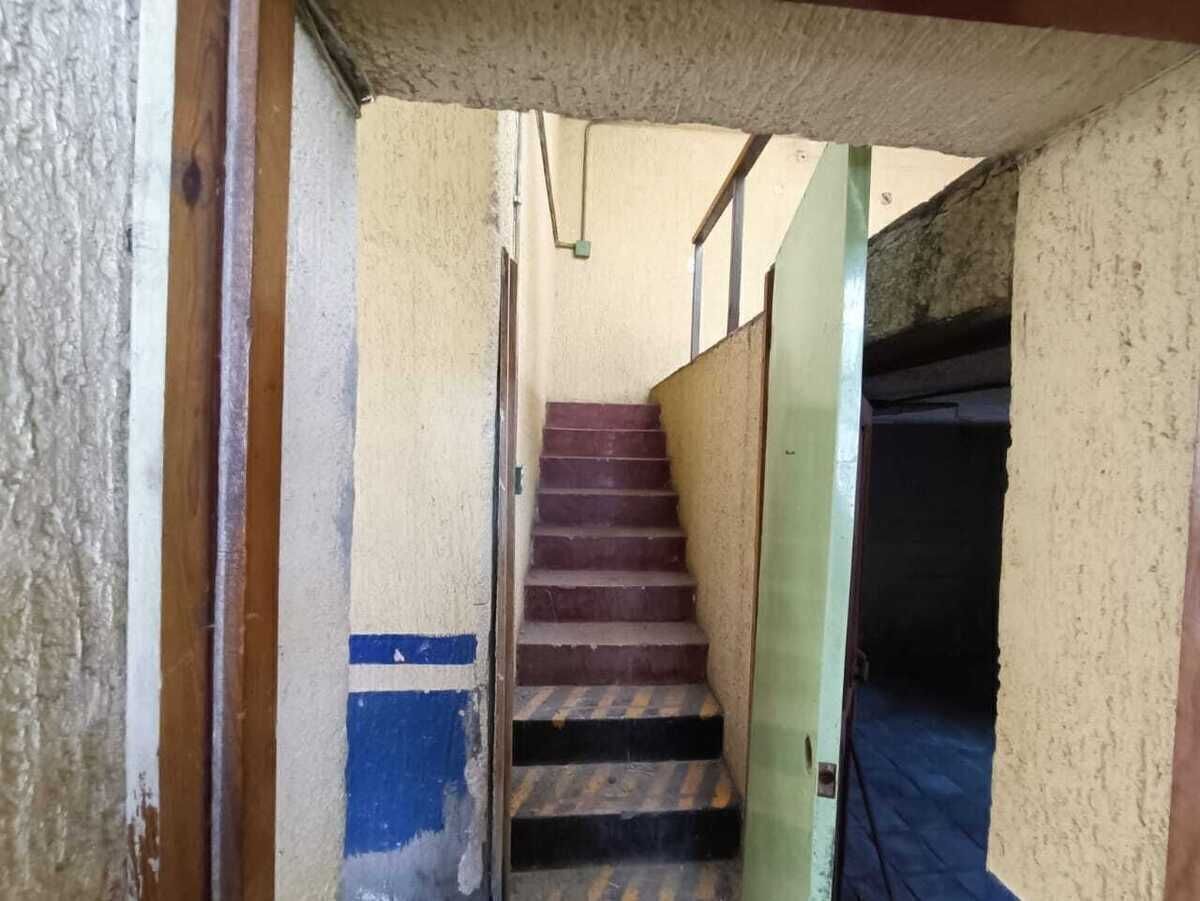 24 de 37