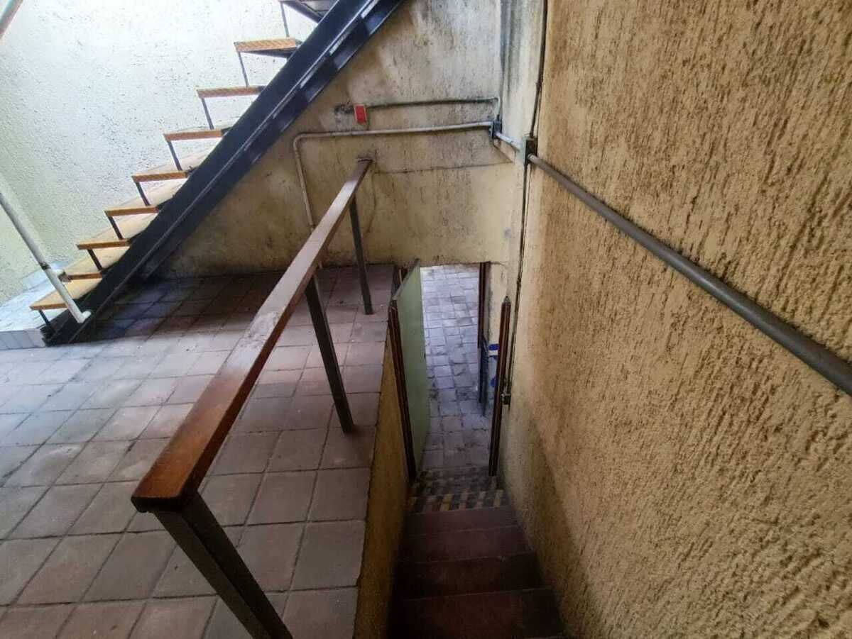 25 de 37