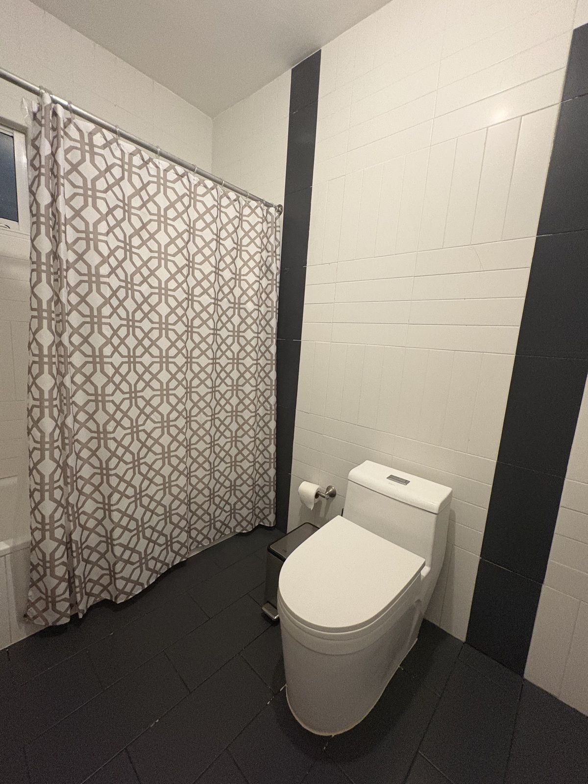 13 de 20: Baño secundario