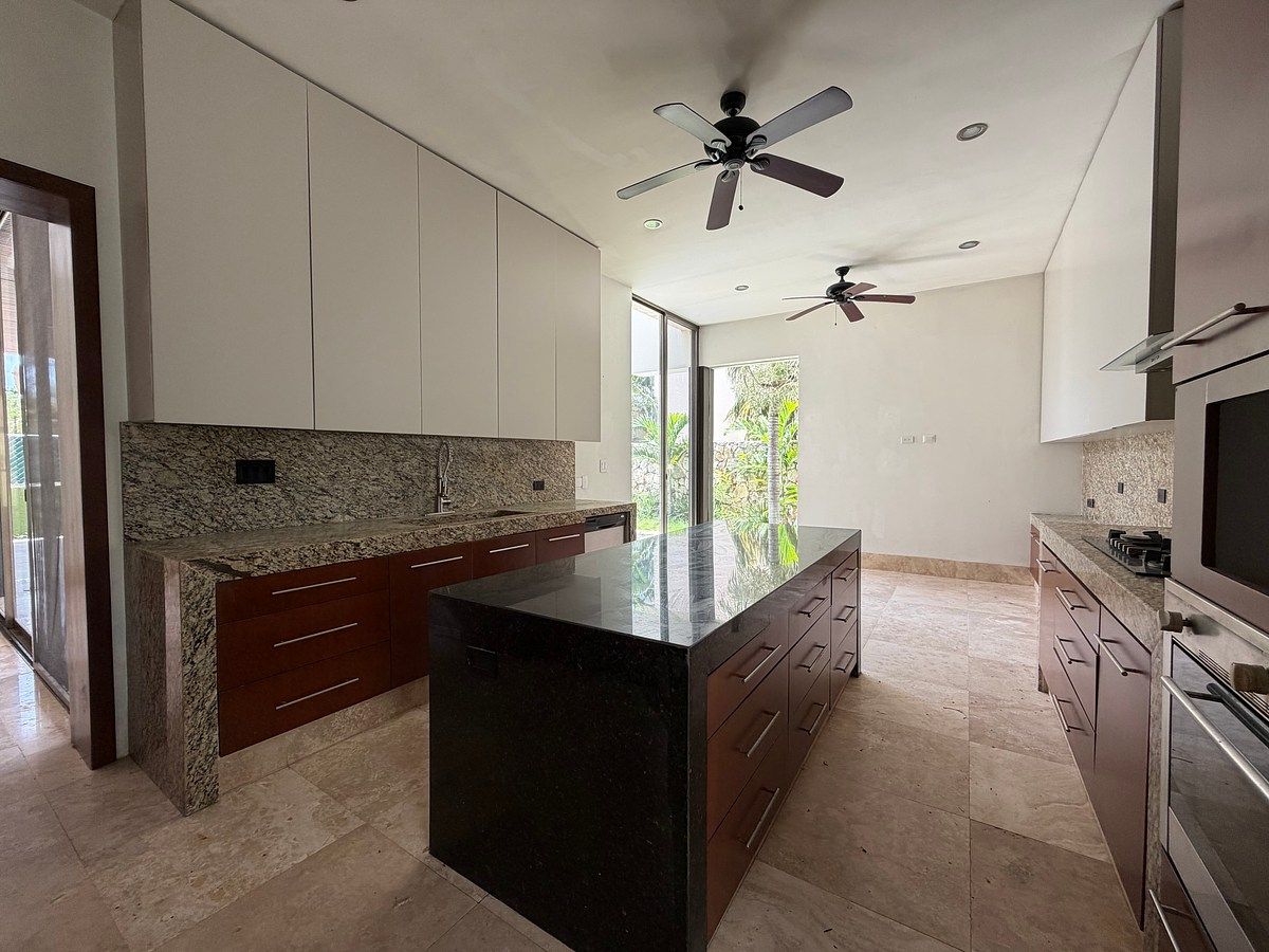 Casa en Yucatán Country Club, Mérida, foto 6 de 34