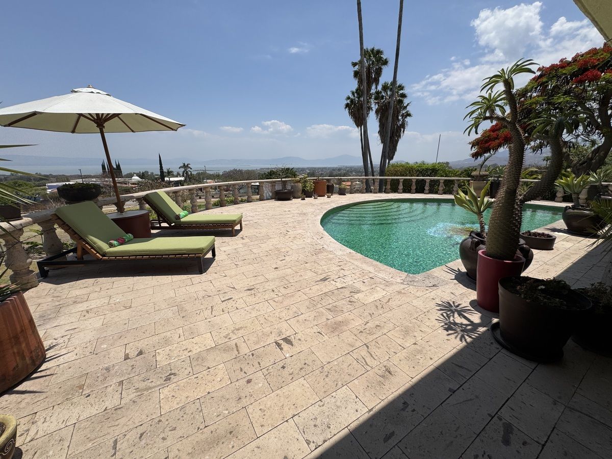 1 of 41: Casa en Venta en Club de Golf Chapala Alberca