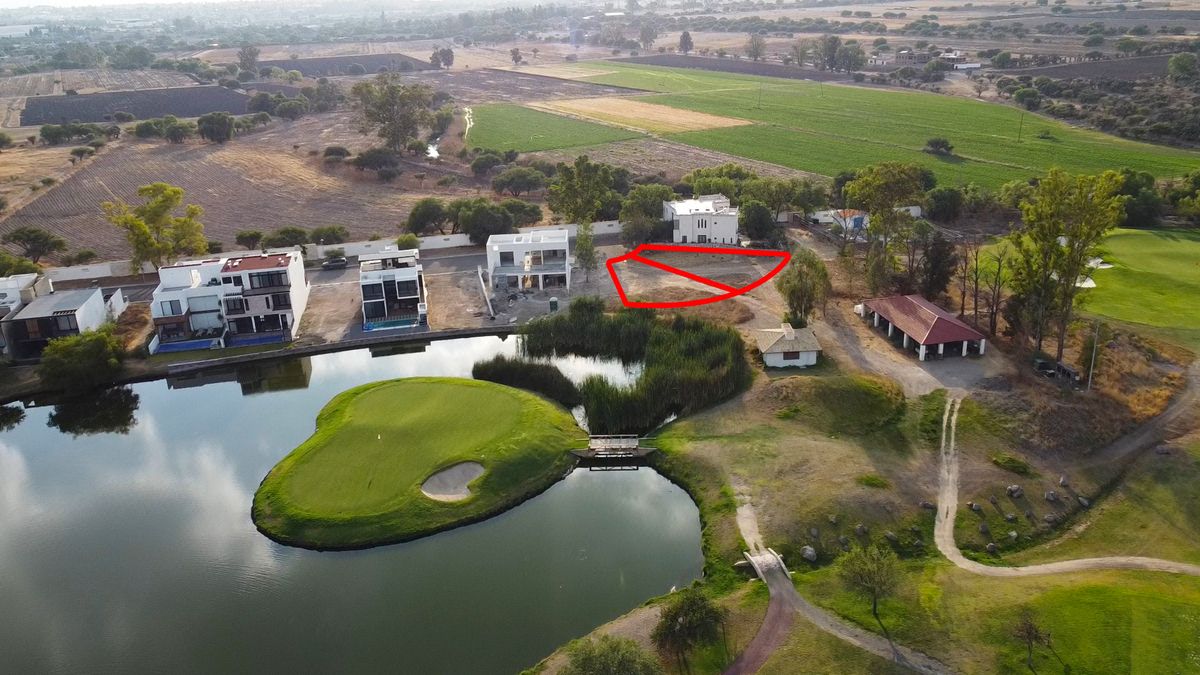 Land at the Foot of the Golf Course in Zirándaro - San Miguel de Allende-gn