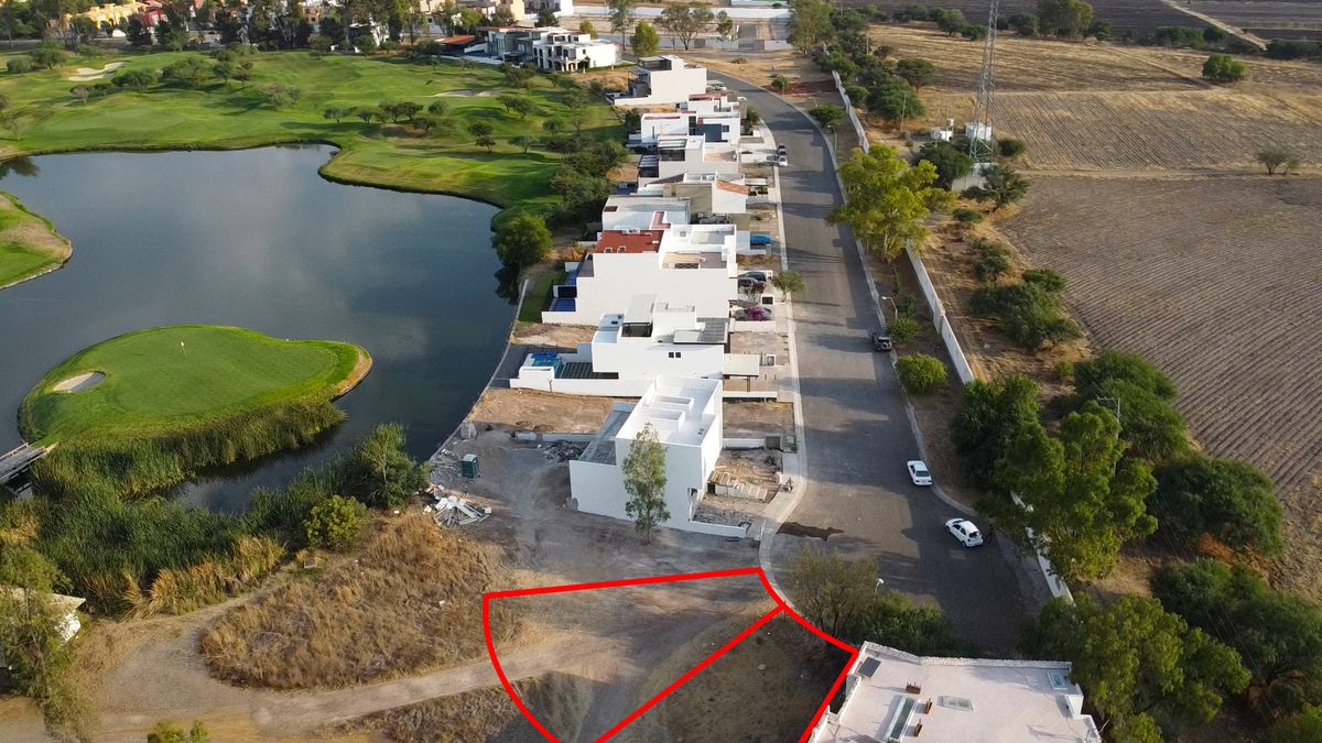 Land at the Foot of the Golf Course in Zirándaro - San Miguel de Allende-gn