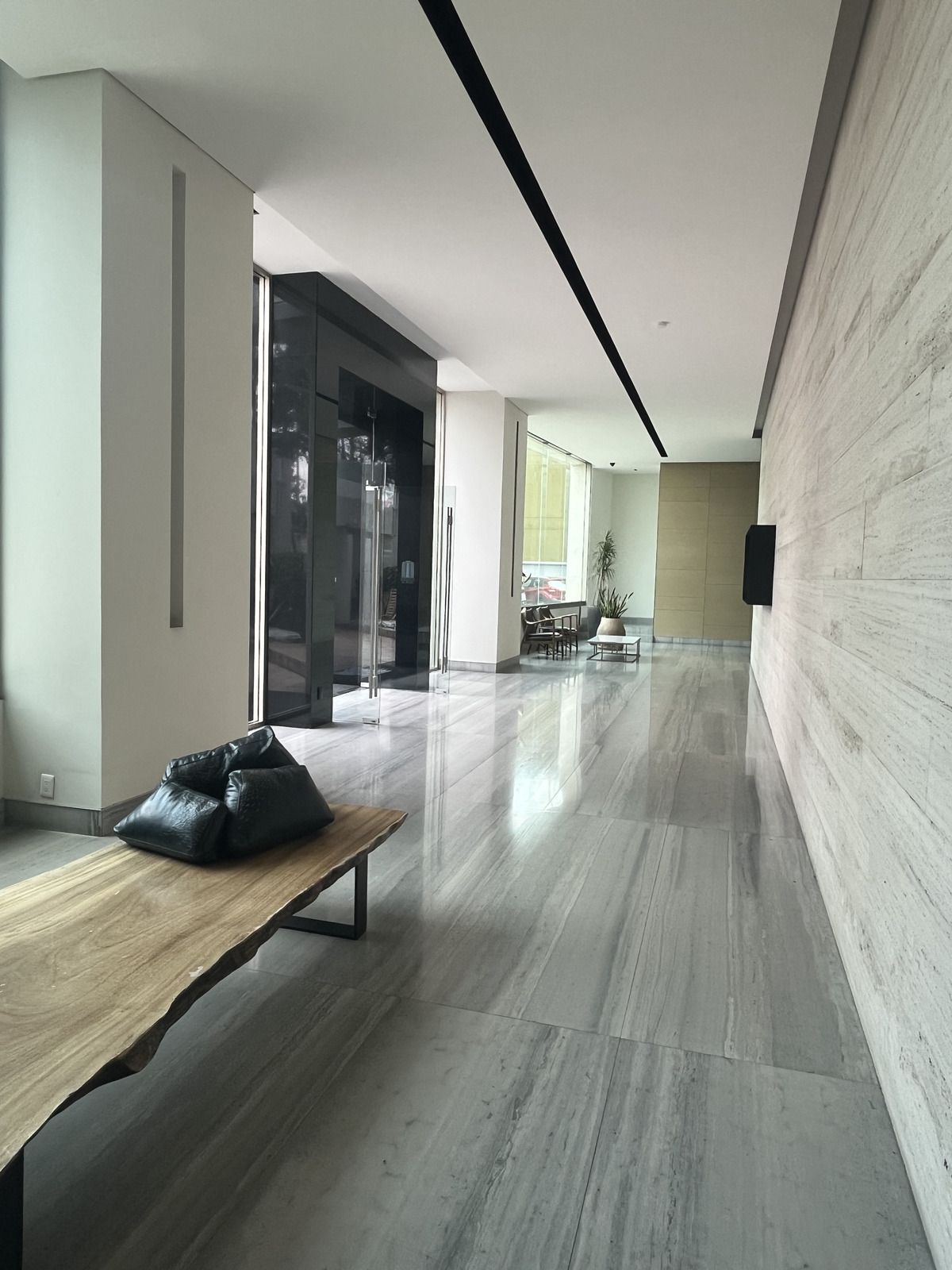 27 of 27: lobby
