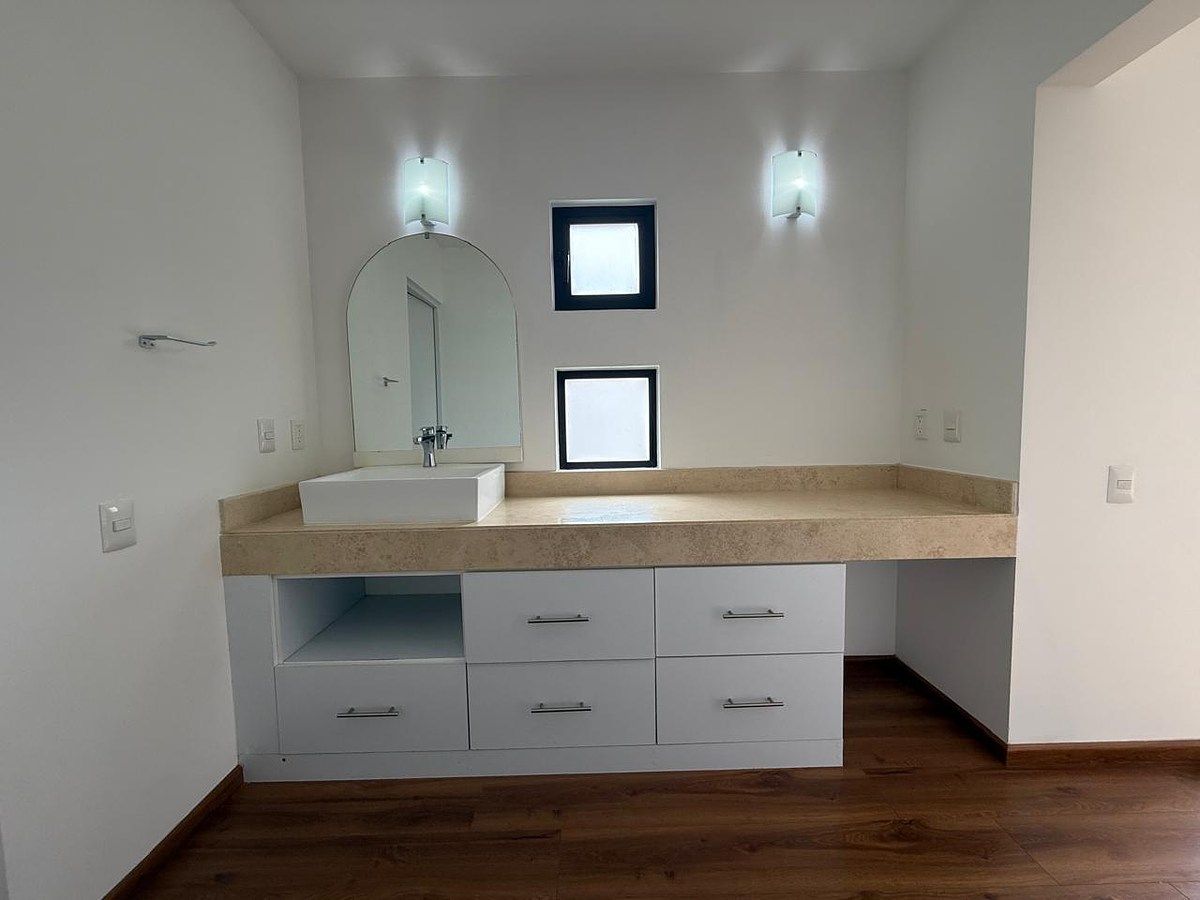 Baño recámara principal, foto 32 de 45