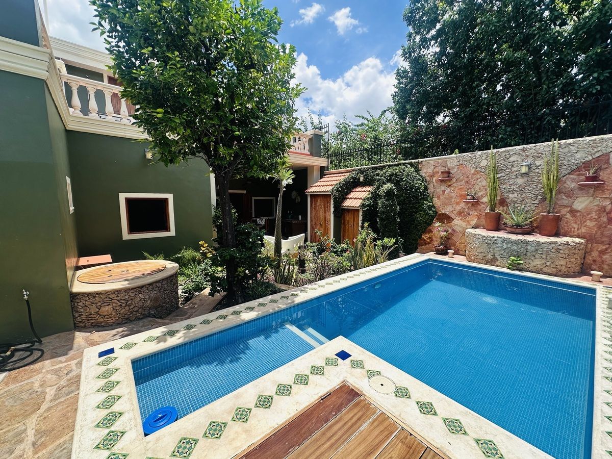 6 de 17: PISCINA