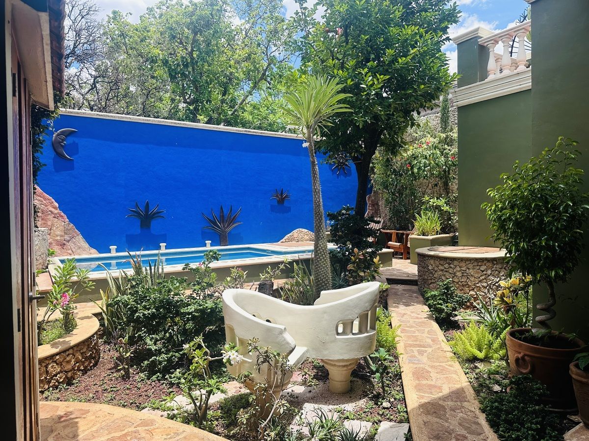 11 de 17: JARDIN