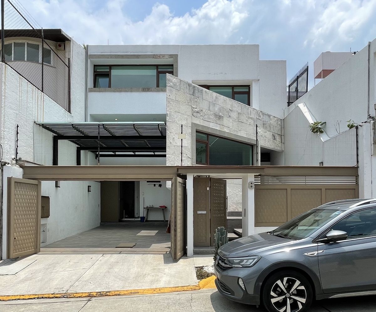 1 de 32: Fachada