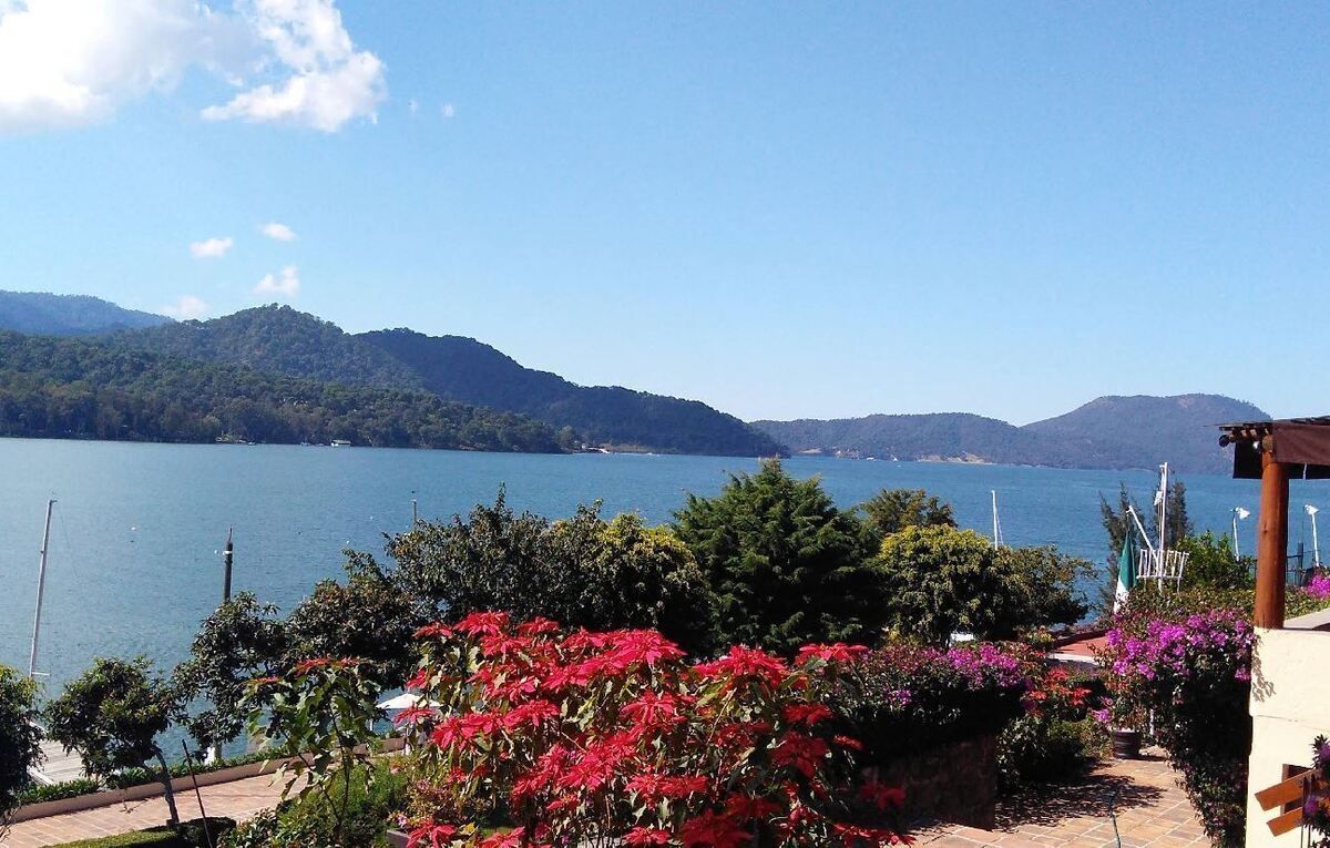 1 of 10: Valle de Bravo, Edo. Mex.
