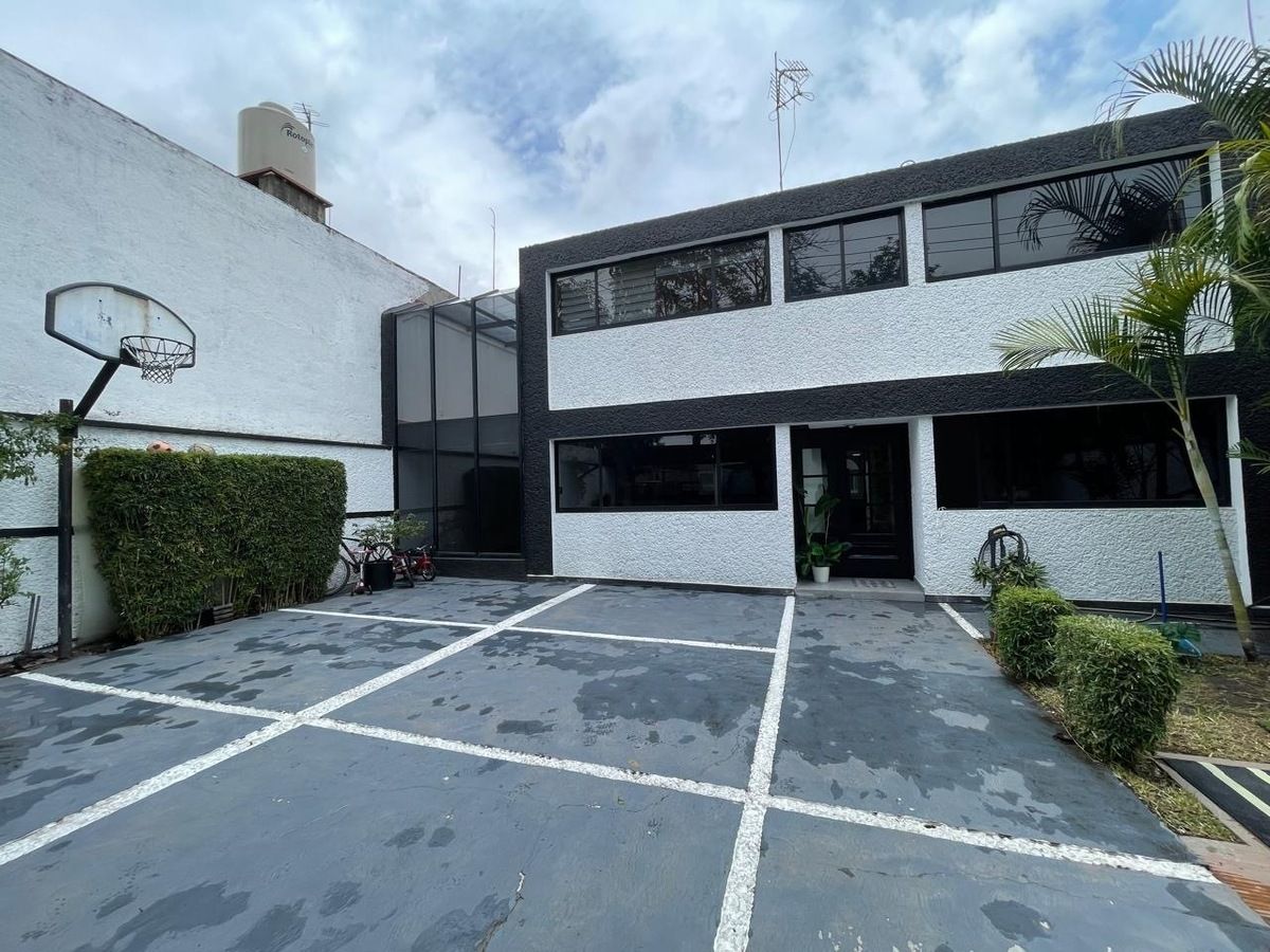 Hermosa y amplia casa a la venta - foto 3