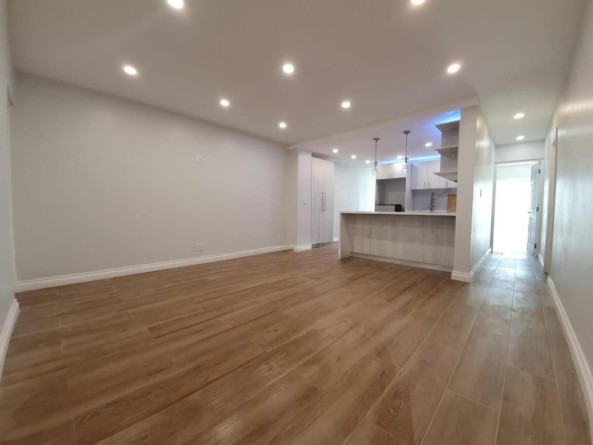 3 of 11: Piso 1