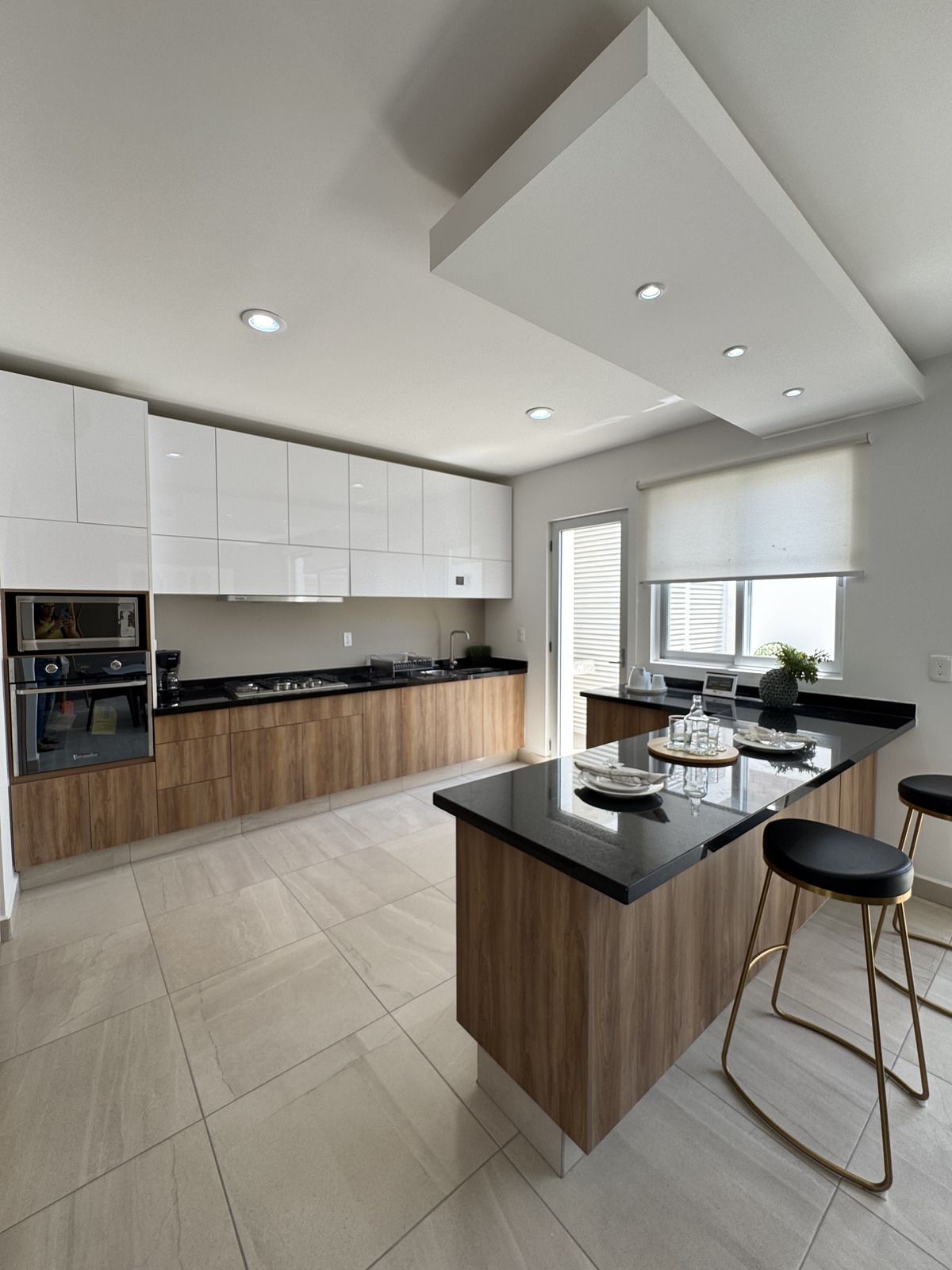 3 of 14: COCINA INTEGRAL