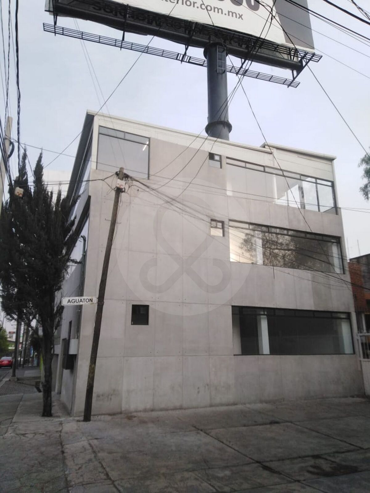 8 de 9