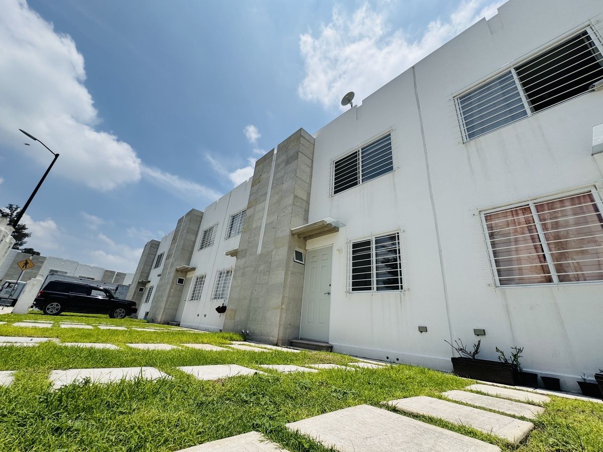 1 of 20: Condominio Desierto