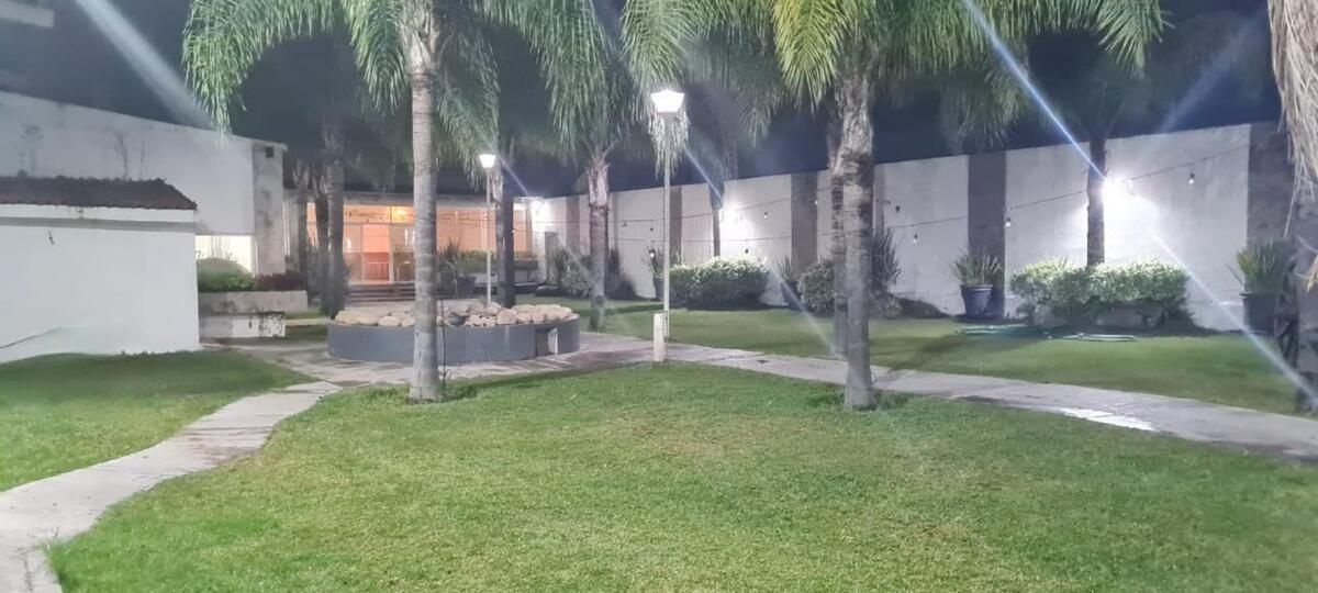 8 de 27