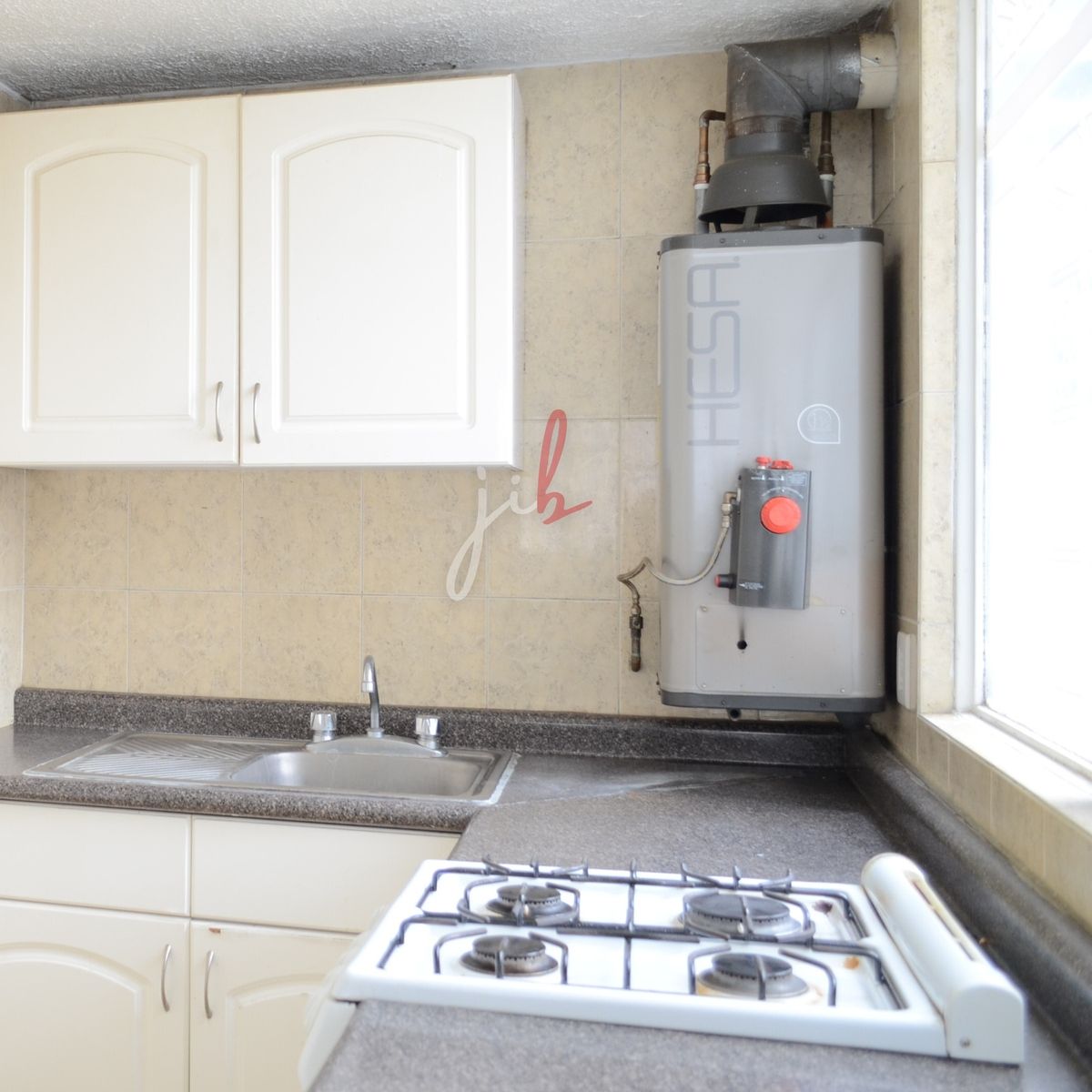 2 de 14: Cocina equipada