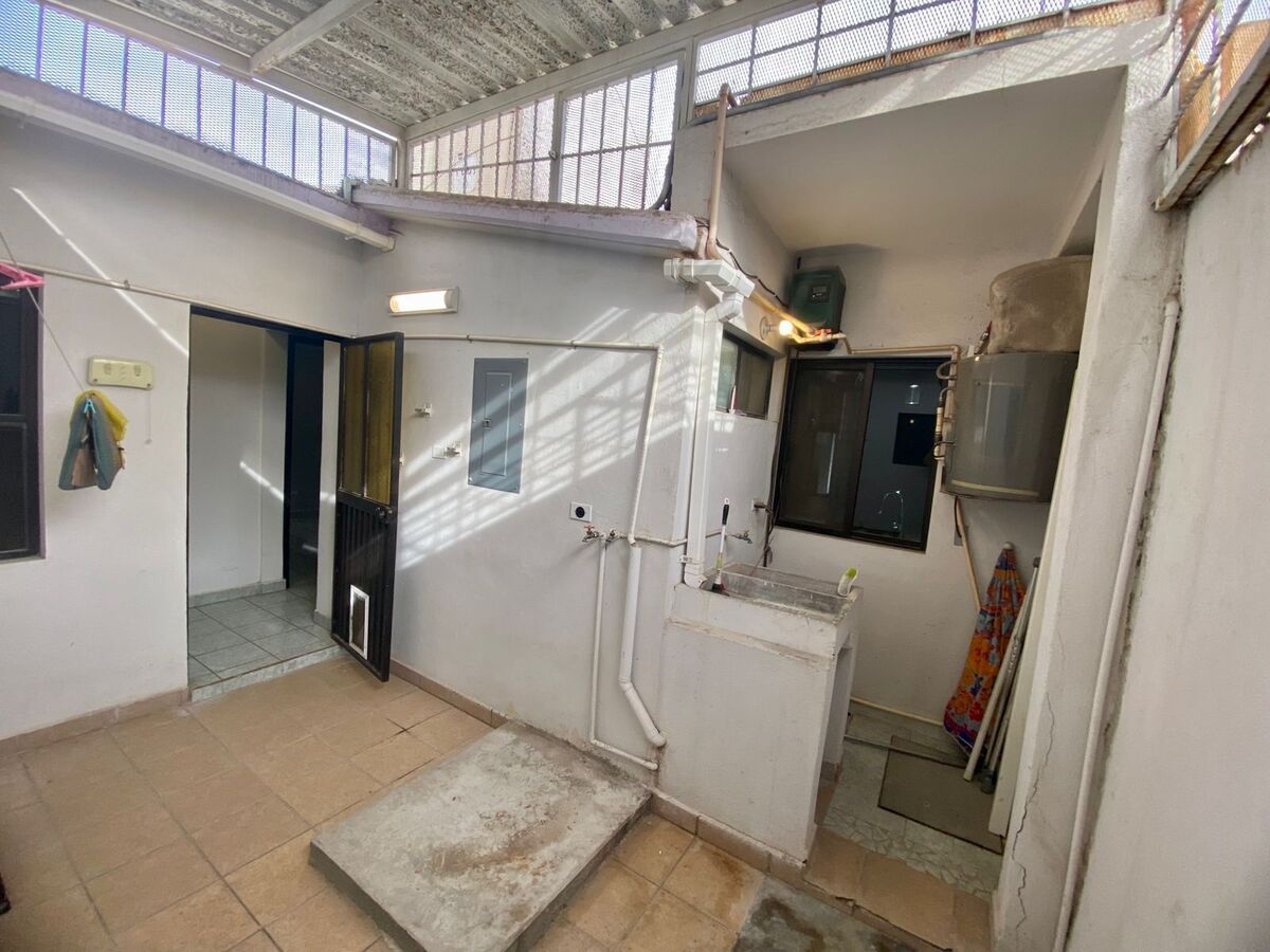 8 de 15: Patio con instalación para centro de lavado