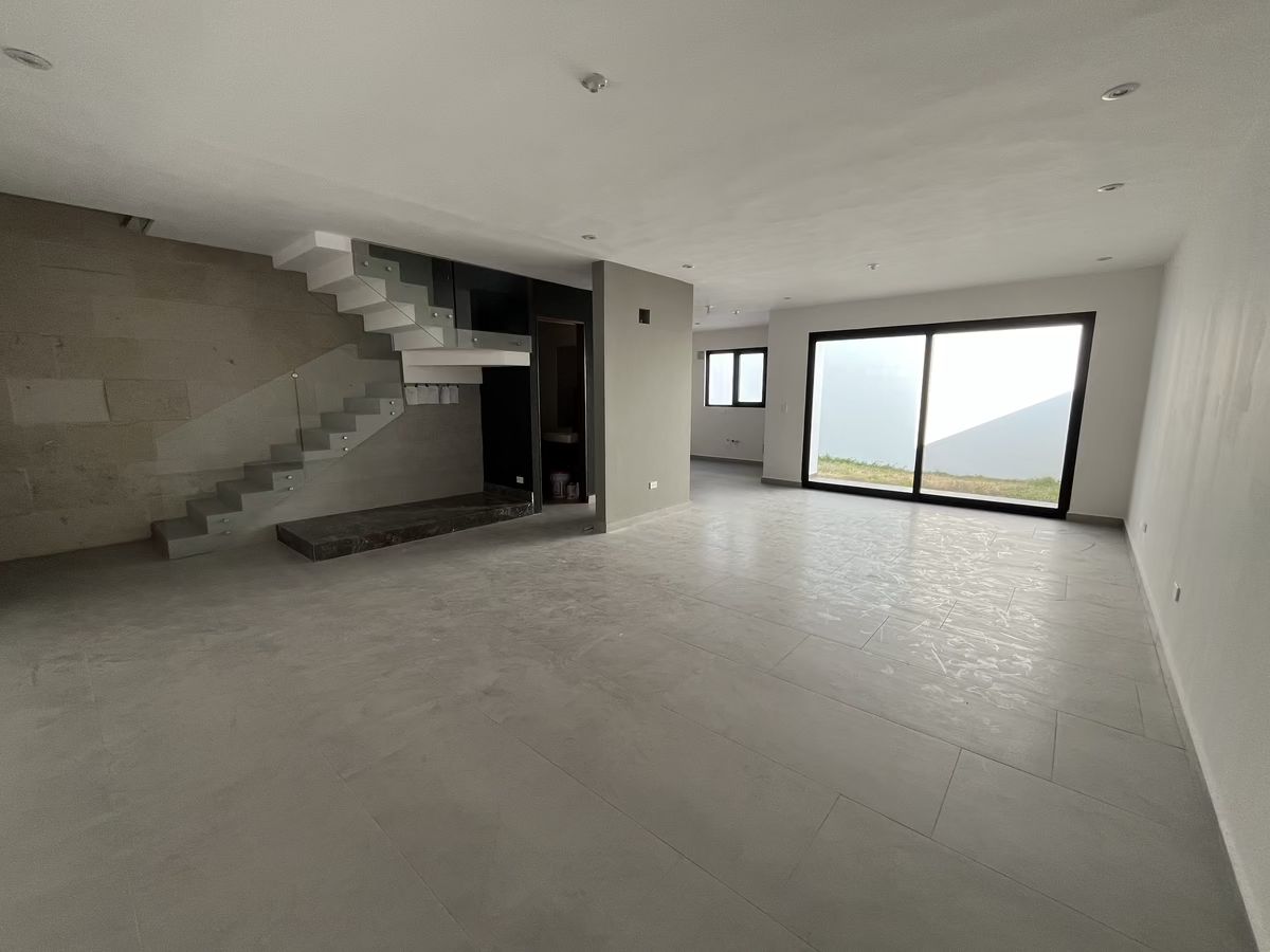 4 de 32: Sala - comedor planta baja