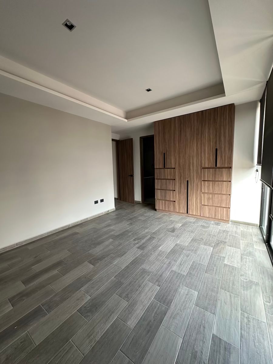 6 of 10: Habitación principal