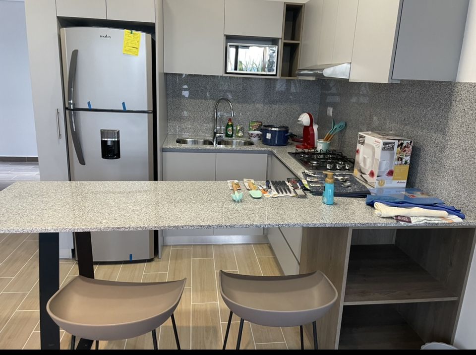 4 de 18: Cocina Equipada
