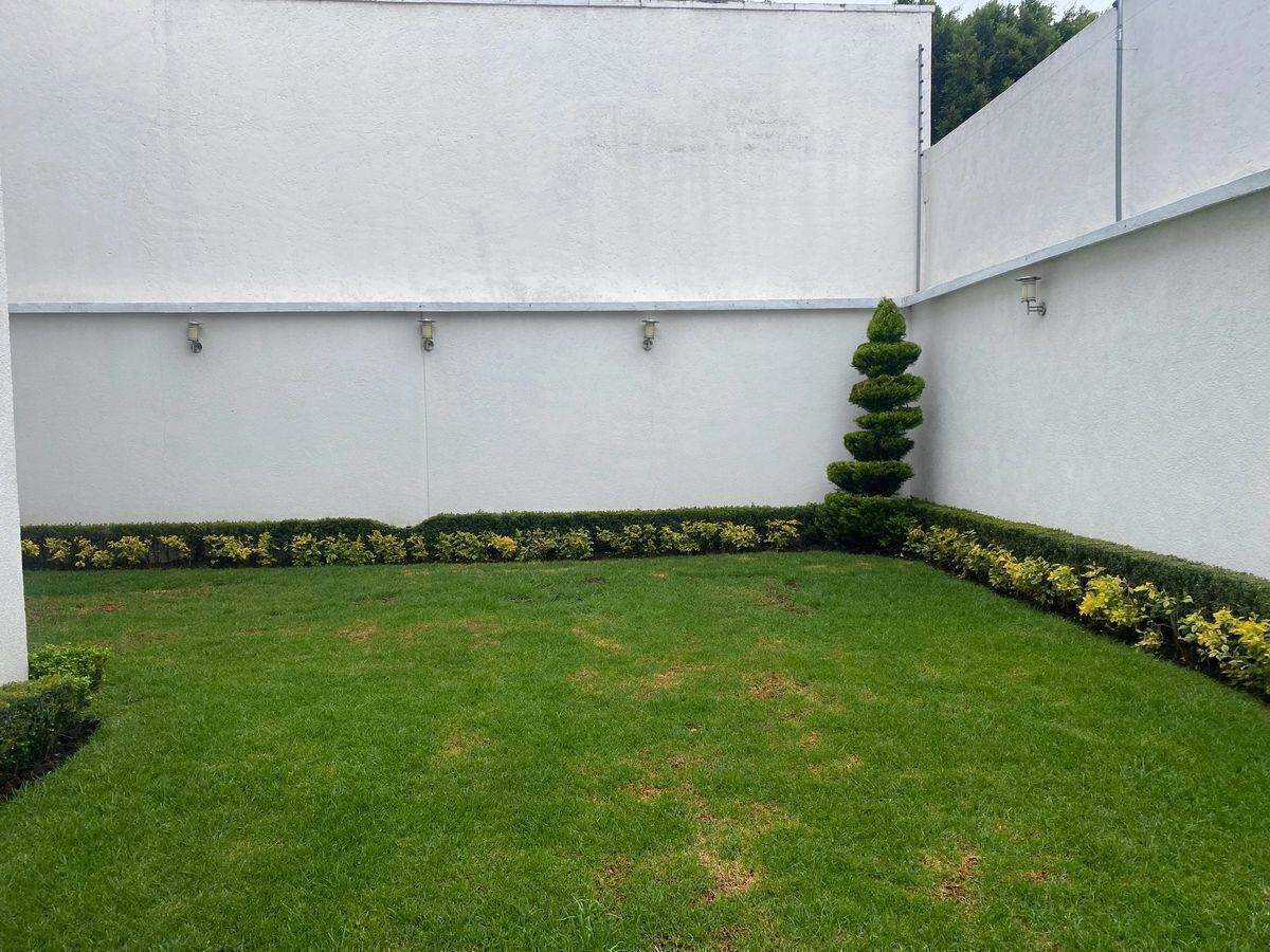 3 of 11: Casa en Renta en Jardines en la Montaña Rayo Vende ®