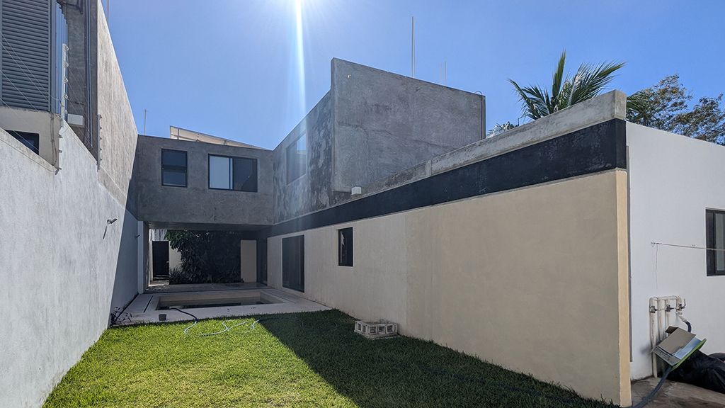 12 de 12: Fachada Posterior
