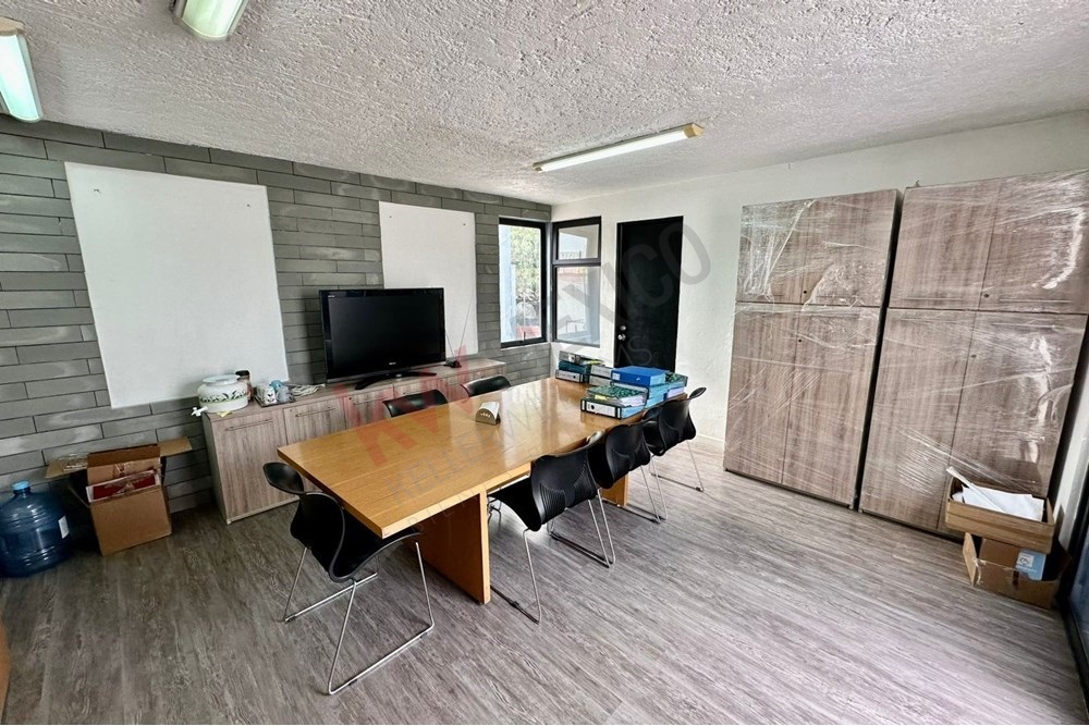 13 de 13: sala de juntas compartida