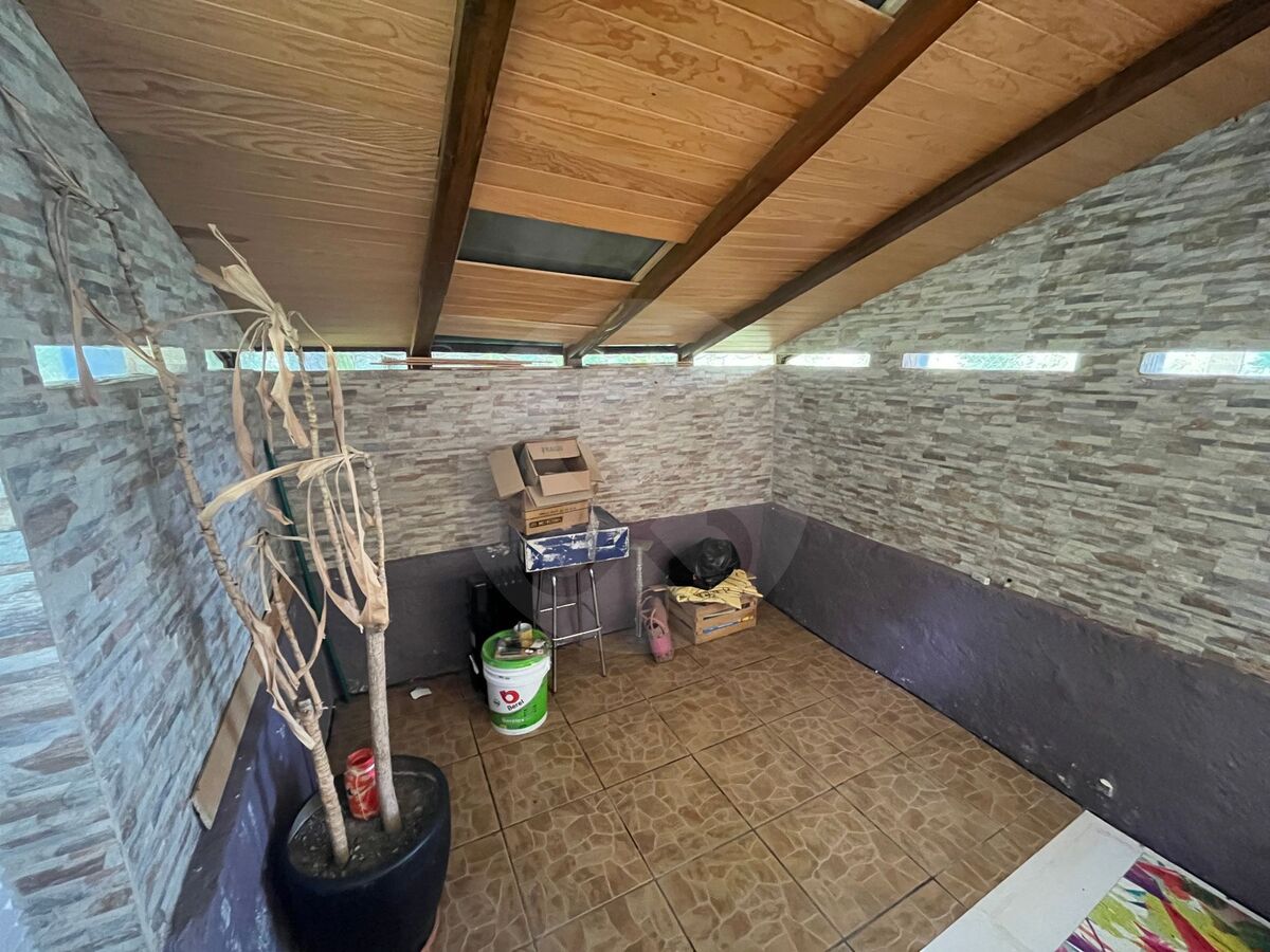 34 de 37