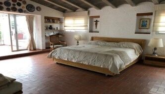 Residencia de 6 recámaras y gran Jardín - foto 5