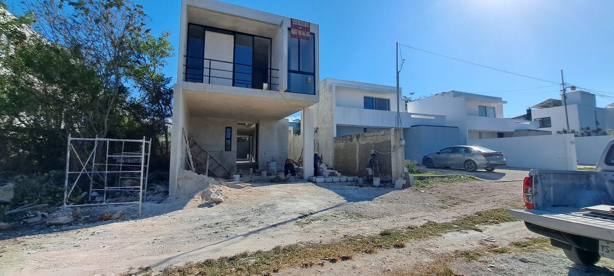 4 de 7: Fachada Principal