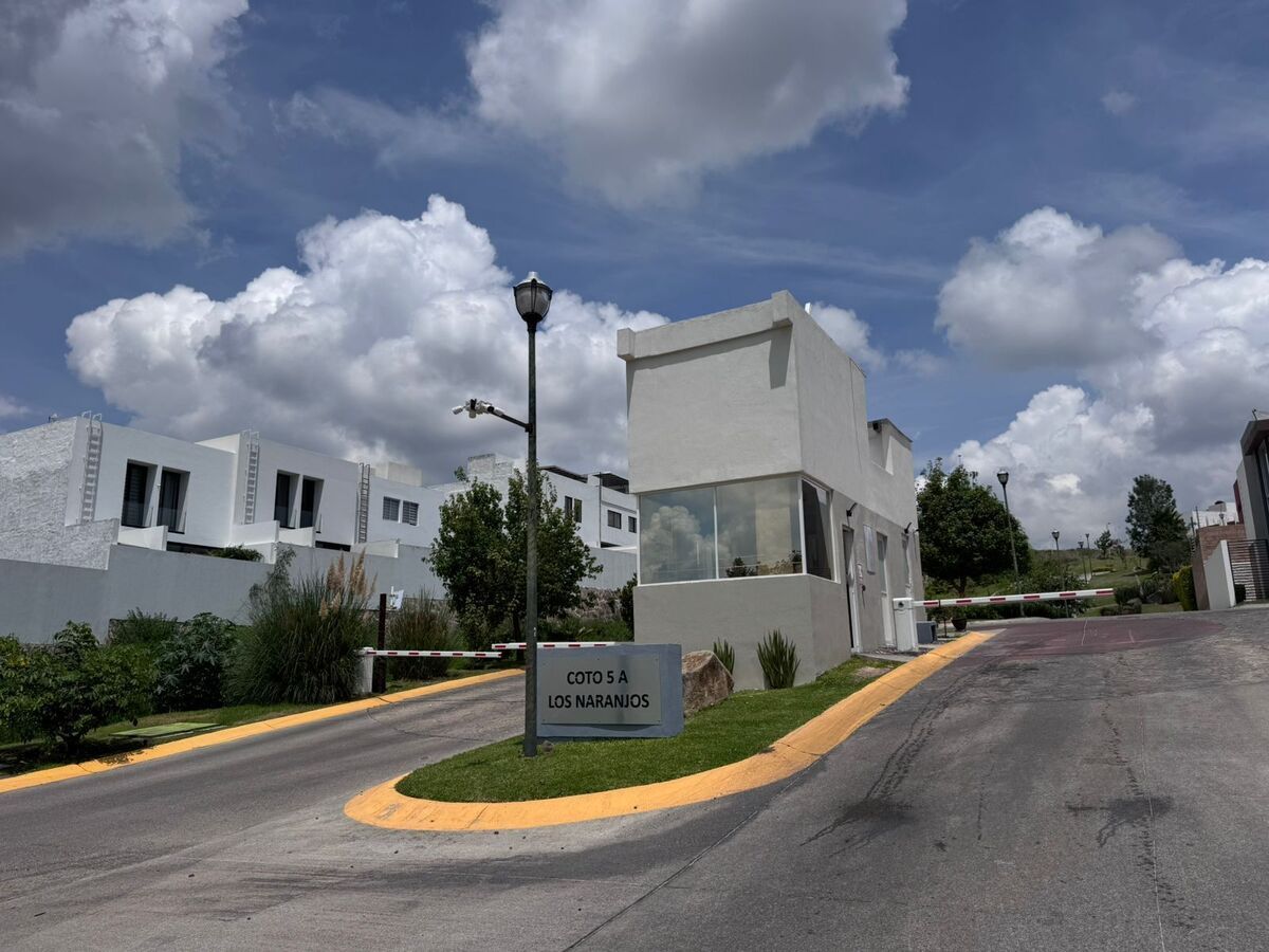 LAND FOR SALE in Senderos de Monteverde - foto 2