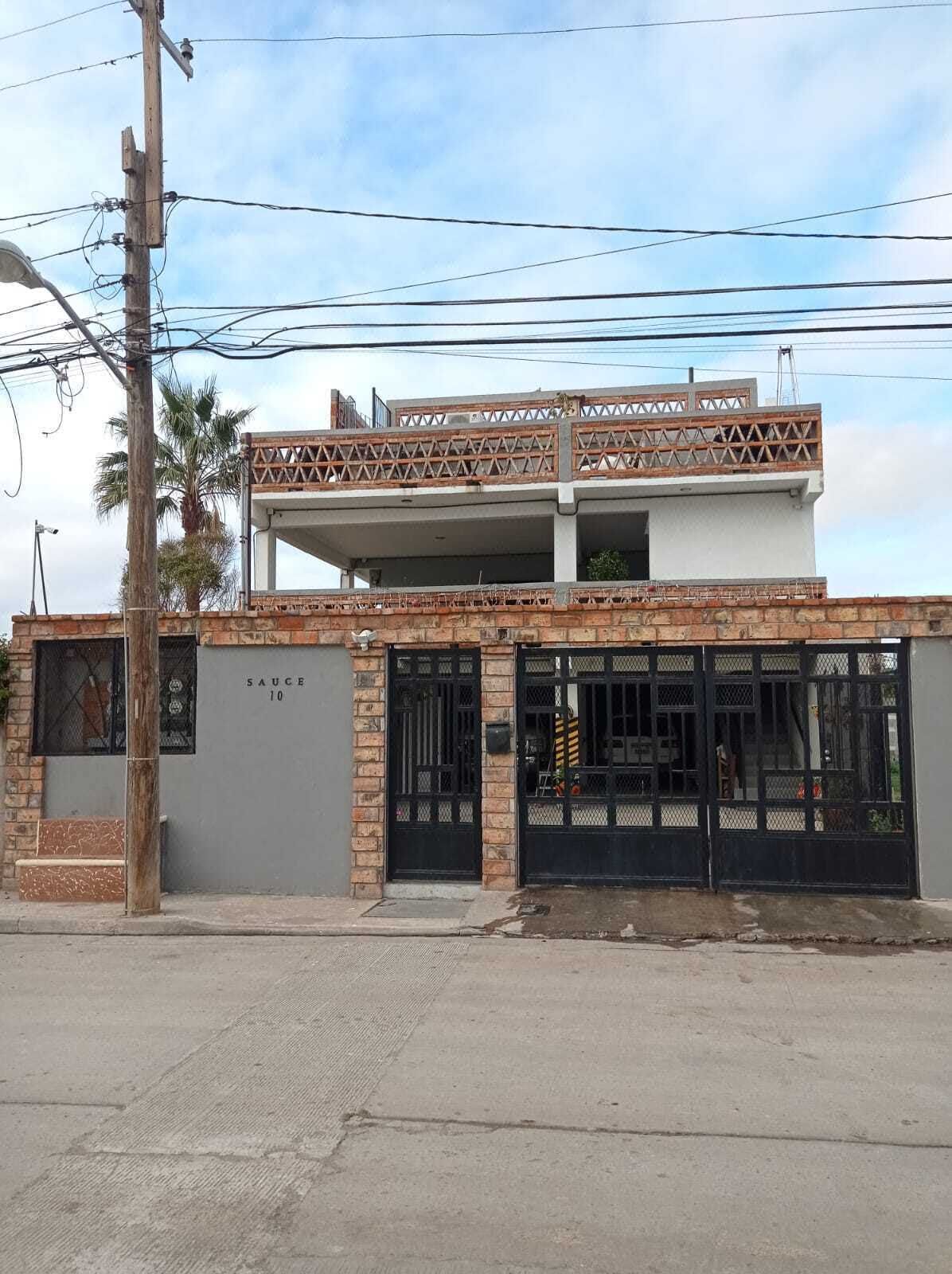 Oportunidad de Inversión en Playas de Rosarito – Propiedad a 1 cuadra del mar
